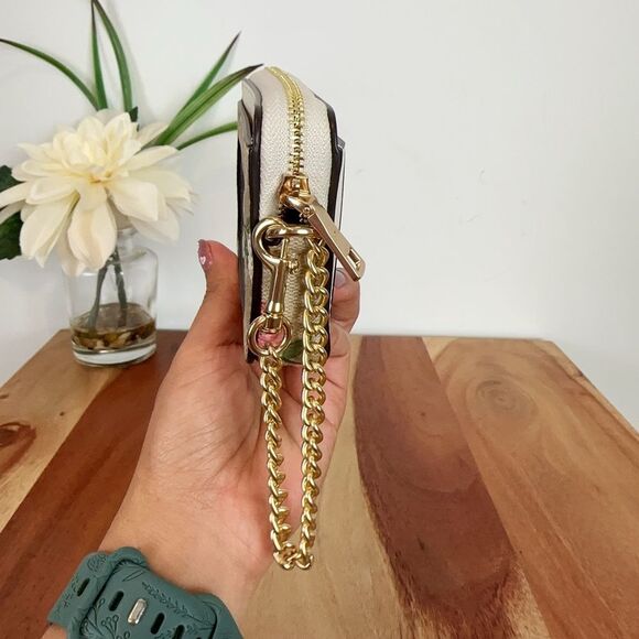 NWT Coach Zip Card Case In Signature Canvas With Floral Print - Picture 3 of 5